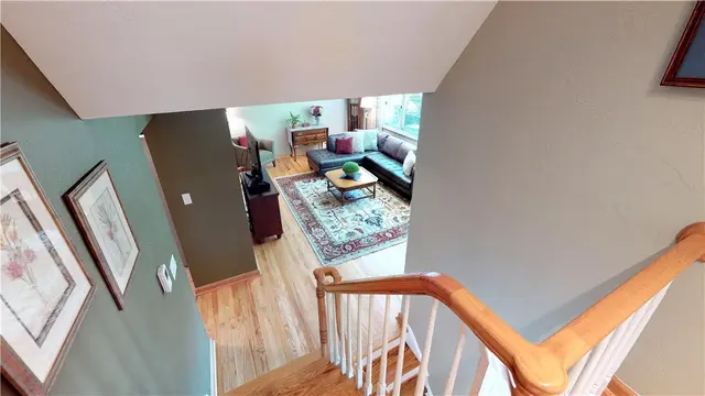 2360 Saddle Dr gallery image 14