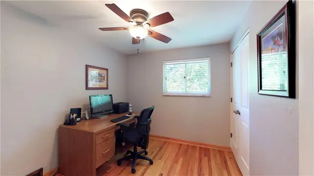 2360 Saddle Dr gallery image 18