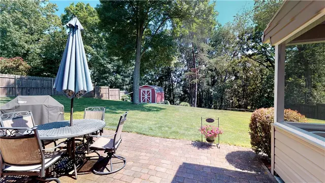 2360 Saddle Dr gallery image 21