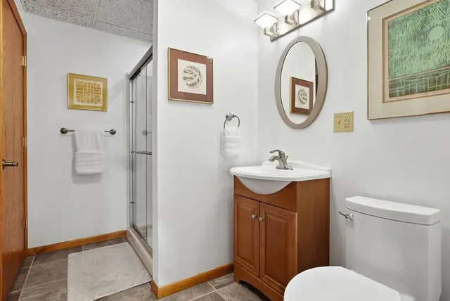 2360 West Gate DRIVE gallery image 35