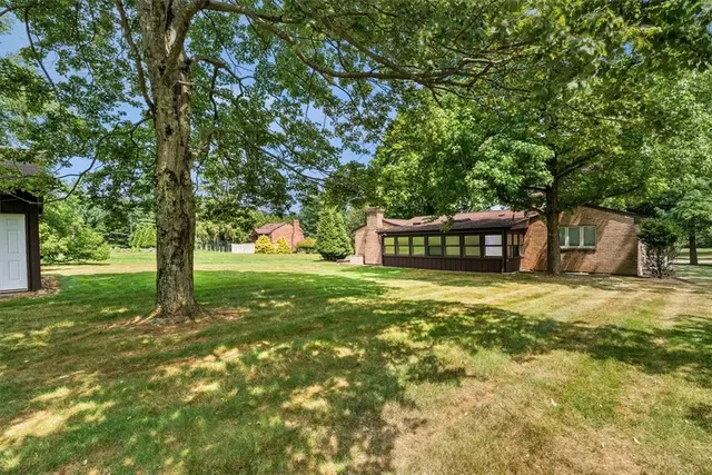 2363 James Dr gallery image 13