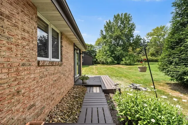 2363 James Dr gallery image 14