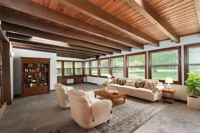 2363 James Dr gallery image 17