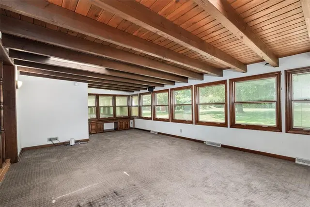 2363 James Dr gallery image 18