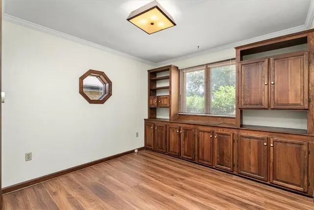 2363 James Dr gallery image 26