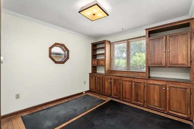 2363 James Dr gallery image 27
