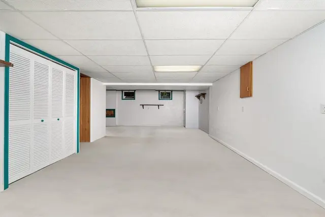 2363 James Dr gallery image 34
