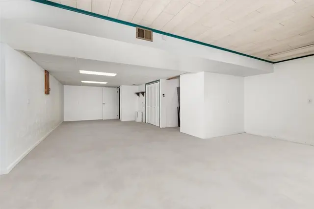2363 James Dr gallery image 36
