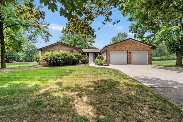 2363 James Dr