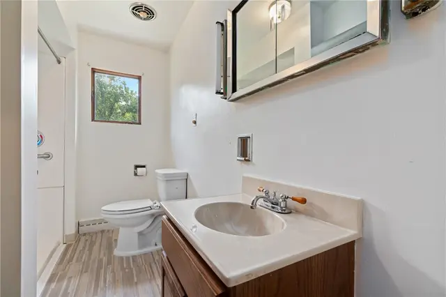 2365 West Hardies Rd gallery image 7