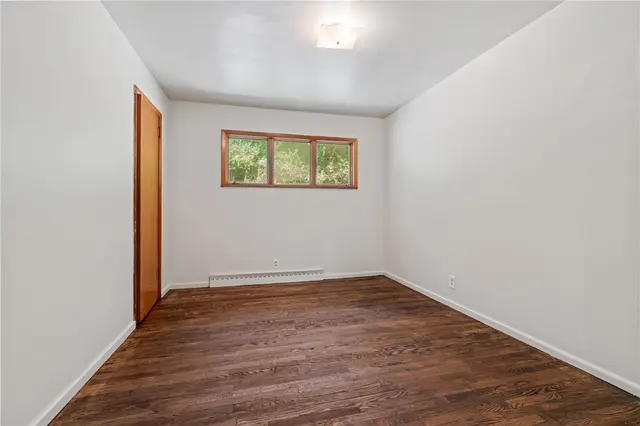 2365 West Hardies Rd gallery image 18