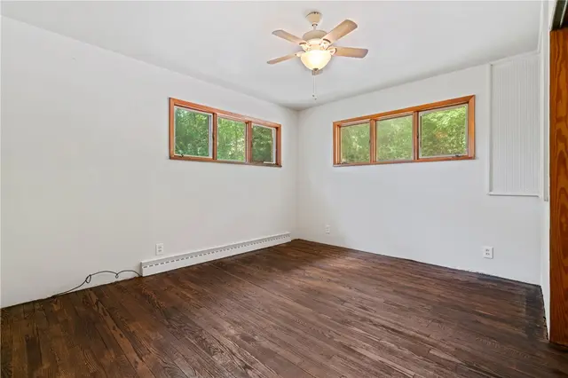 2365 West Hardies Rd gallery image 19