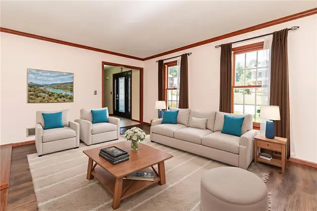 238 Cumberland Drive gallery image 17