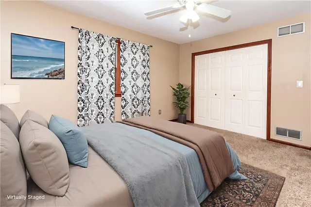 238 Cumberland Drive gallery image 34