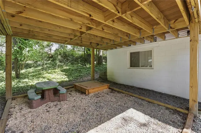 238 Grant Avenue gallery image 15