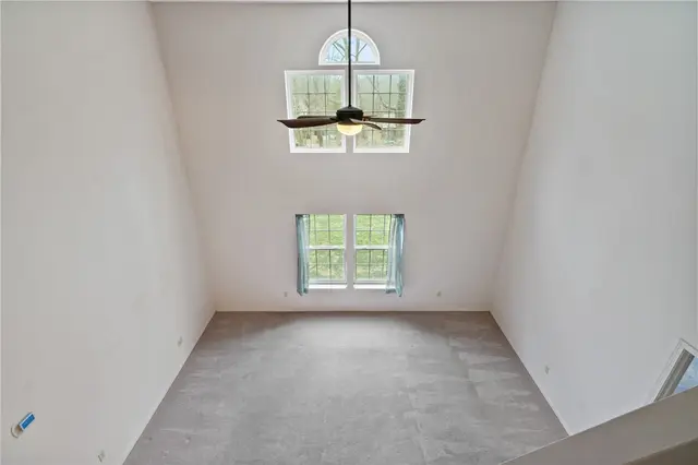 238 Huckleberry Ct gallery image 4