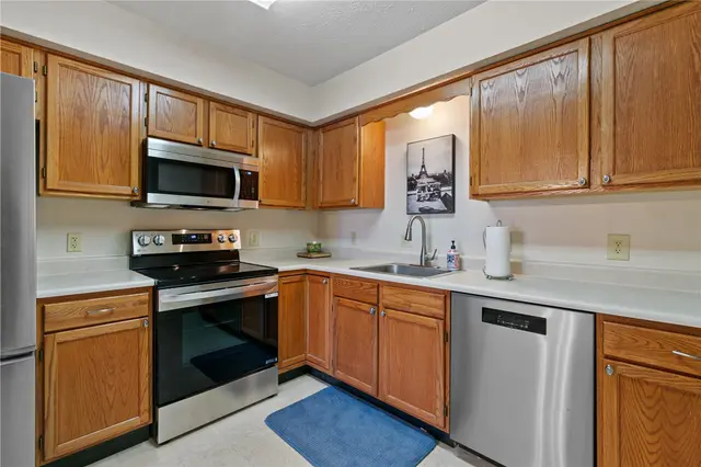 238 Huckleberry Ct gallery image 7