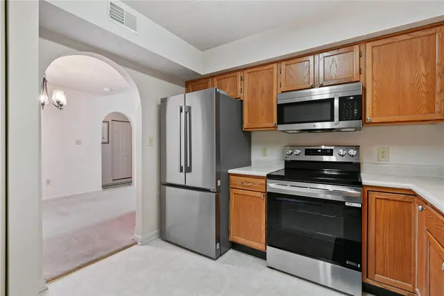 238 Huckleberry Ct gallery image 8