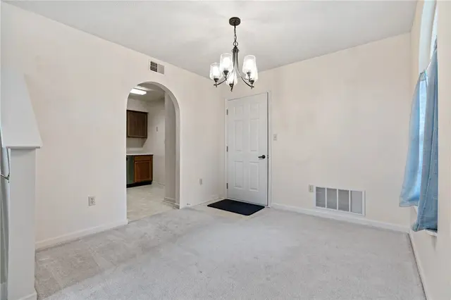 238 Huckleberry Ct gallery image 13