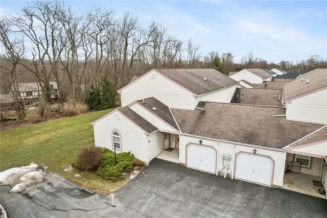 238 Huckleberry Ct gallery image 25