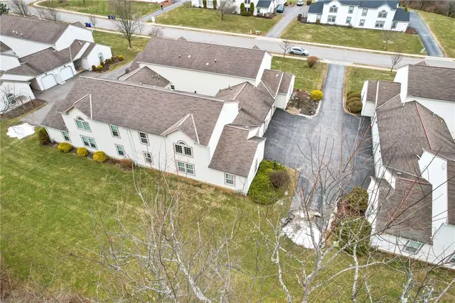 238 Huckleberry Ct gallery image 26