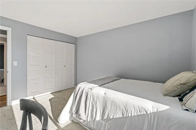 238 Woodbridge Dr gallery image 14