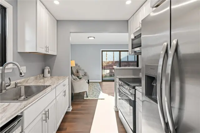 238 Woodbridge Dr gallery image 24