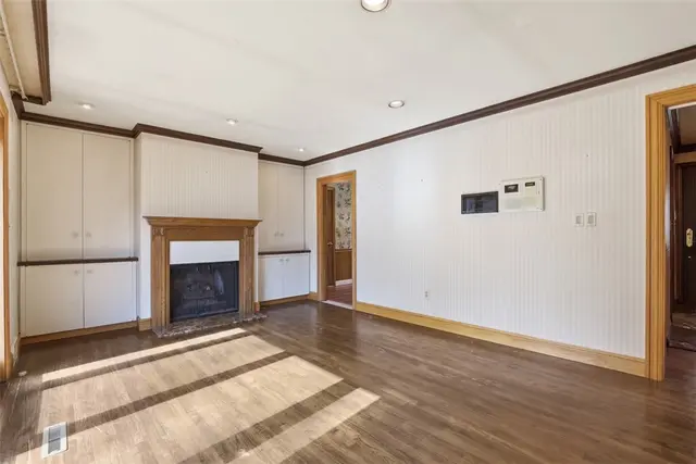 239 Byron Rd gallery image 6