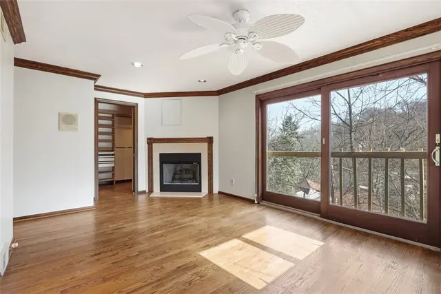 239 Byron Rd gallery image 27