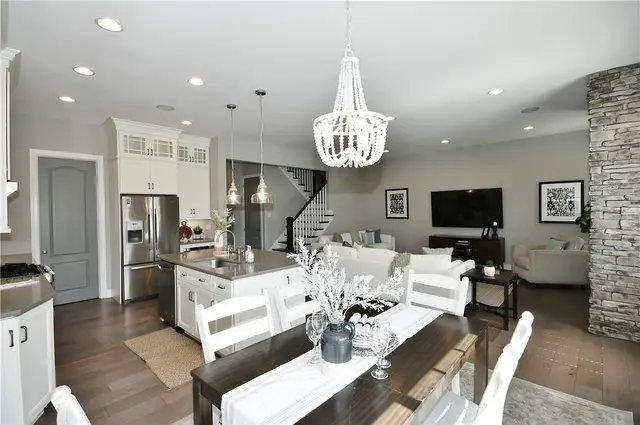239 Venango Trl gallery image 4