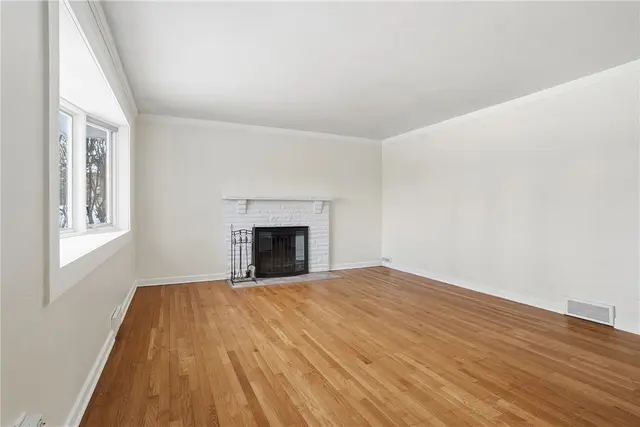 2393 Brandt School Road gallery image 6