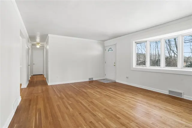 2393 Brandt School Road gallery image 7