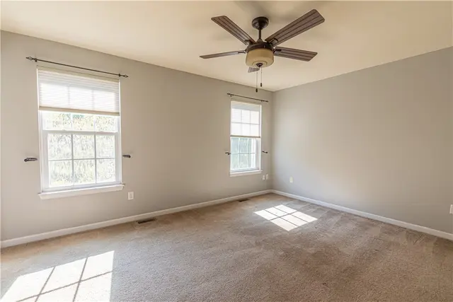 240 Broadstone Dr gallery image 13