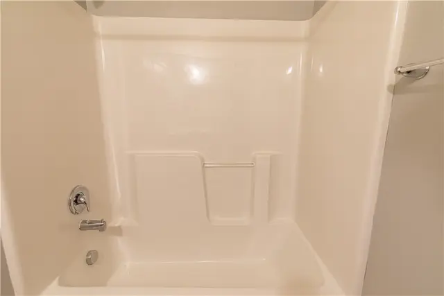 240 Broadstone Dr gallery image 16