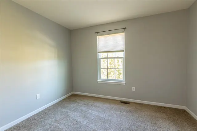 240 Broadstone Dr gallery image 20
