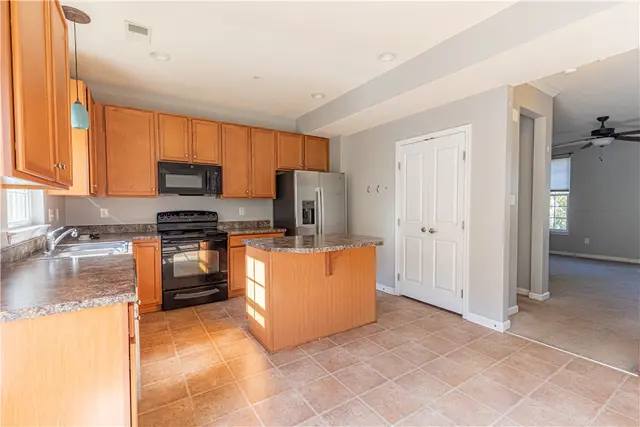 240 Broadstone Dr gallery image 23