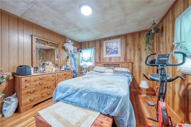 2400 Linden Dr gallery image 2