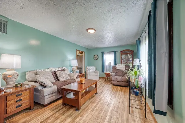 2400 Linden Dr gallery image 7