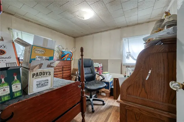 2400 Linden Dr gallery image 15