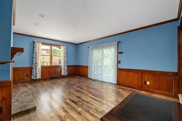 2403 Ramblewood Dr gallery image 44