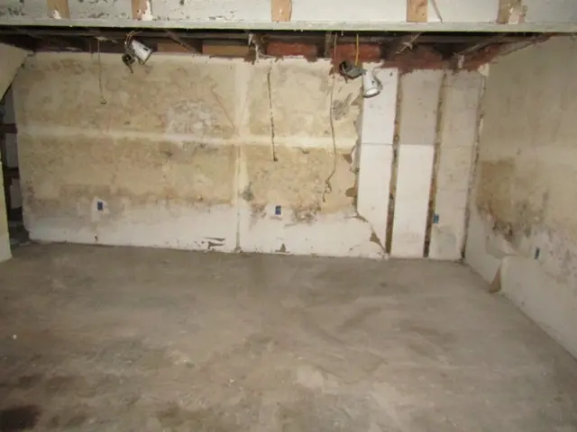 241 Weber Rd gallery image 19