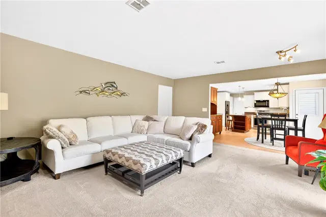 243 Cumberland Dr. gallery image 11