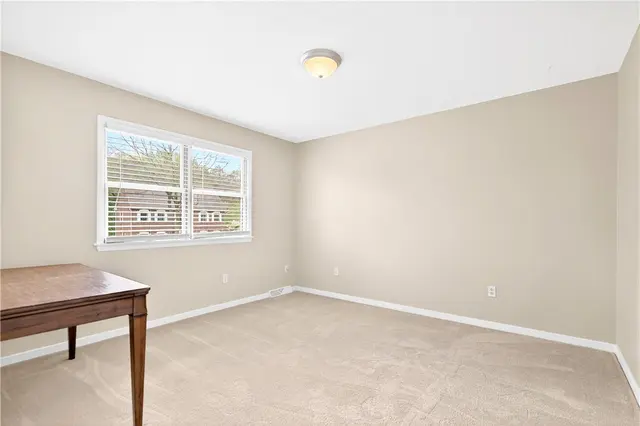 243 Cumberland Dr. gallery image 12