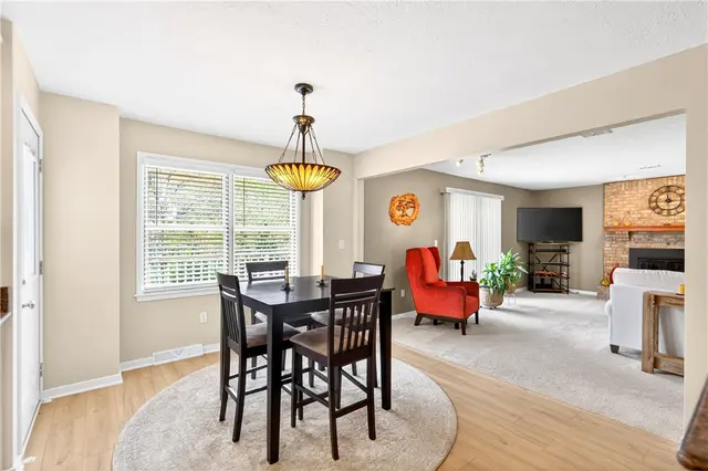 243 Cumberland Dr. gallery image 18