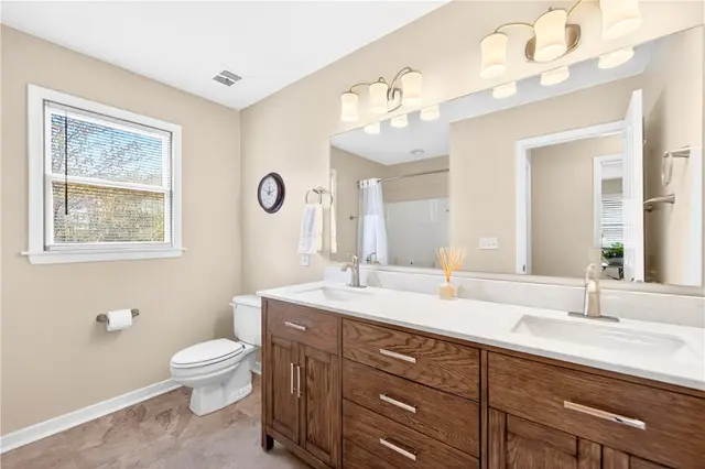 243 Cumberland Dr. gallery image 37