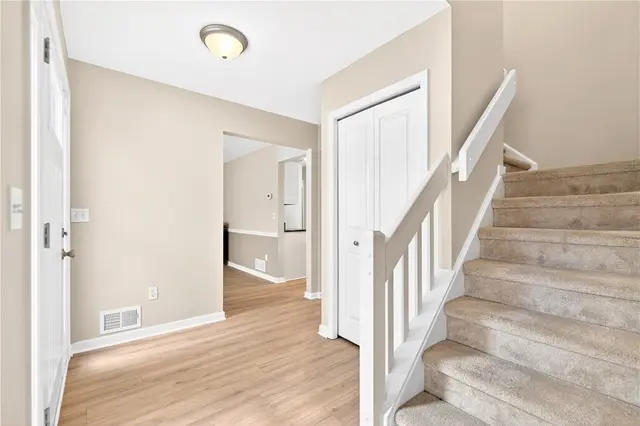 243 Cumberland Dr. gallery image 46