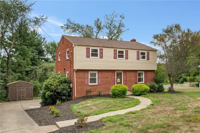 2436 Trotter Dr gallery image 2