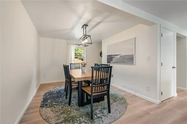 2436 Trotter Dr gallery image 5