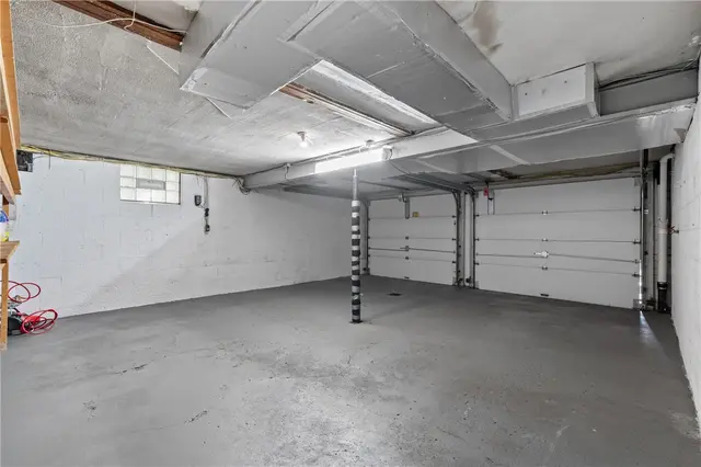 2436 Trotter Dr gallery image 9
