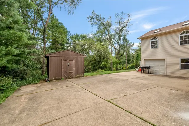 2436 Trotter Dr gallery image 11